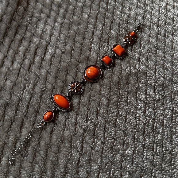 🎄 NEW Paparazzi Jewelry Orange Stone with Flowers Silver Bracelet - Picture 5 of 5